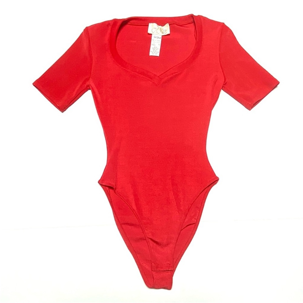 LAST CHANCE! Vintage 90s Cache Red Short Sleeve Heart Neck Bodysuit Like New